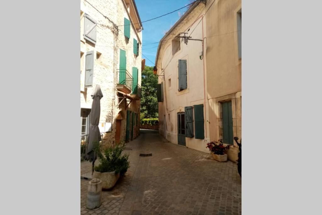 Holiday home Character Filled House Overlooking The River Cesse Bize-Minervois